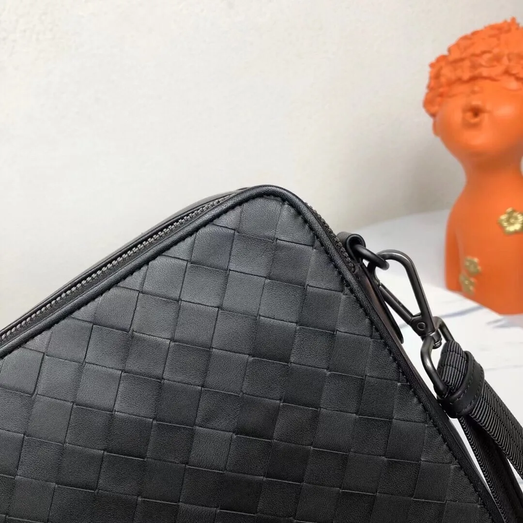All categories 💚 Top version men’s bags 💚 BV 2024 new BV crossbody bag